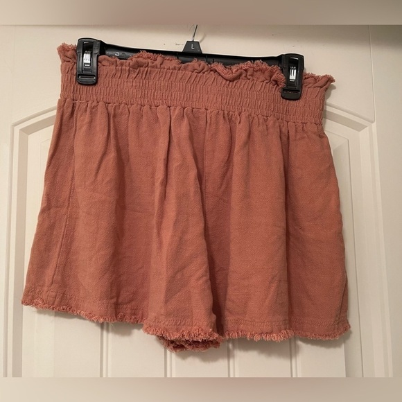 Umgee‎ + Linen women’s Blend Pull On Shorts Size M Elastic Waist , Frayed hem. - Picture 5 of 9